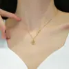 [Acero de titanio] Carácter Fu completo de diamantes oro 2021 cadena para la clavícula año micro incrustación collar de alta gama diseño de colgante femenino