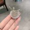 Broche novo estilo feminino senso de alta qualidade nicho broche atacado pino de alta qualidade temperamento fixo roupas terno joia pérola