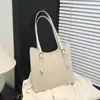 Bolsa de Trabajo Retro de Gran Capacidad Casual para Mujer 2025 Invierno Nuevo Aspecto Elegante Simple y de Moda Bolso Tote