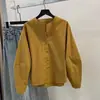 Camisa de moda estilo Hong Kong, doble botonadura, cuello mao pequeño, manga larga, top rejuvenecedor, novedad otoño 2026, holgada, versátil
