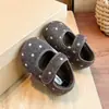 Sapatos de Algodão com Bolinhas para Meninas Sapatos Planos de Veludo Bebê Plus 2026 Inverno Novo Solado Macio Sapatos Peludos Estilo Coreano