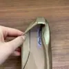Zapatos Individuales Retro Estilo Coreano 2026 Commute Francés Versátil Suela Suave Boca Baja Estilo Hada Ballet Pezuña de Cerdo Punta Dividida