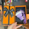 Llavero colgante de ramo de lana para el Día del Maestro, un accesorio de bolso de ramo de rosas, regalo para maestros durante la temporada de regreso a clases