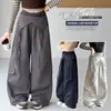 Nuevo Estilo Otoño 2026 para Niños Mayores: Conjunto de Dos Piezas con Pantalones Cargo Versátiles de Tiro Alto y Pantalones Casuales Sueltos