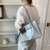Bolso de mano elegante de gran capacidad para mujer, nuevo bolso de hombro retro de moda otoño 2026, bolso tote de moda para el día a día