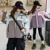 Jaqueta de Esqui Feminina 2026 Roupa Externa Casual Estilosa para Crianças Primavera e Outono Três em Um Forro Removível Jaqueta Corta-Vento