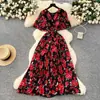 Vestido de Chiffon Estampado Elegante de Verão 2025 Novo Feminino de Alta Qualidade com Alça na Cintura Decote V Manga de Chifre Emagrecedor