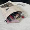 Bolsa de Mão Floral com Design de Nicho Nova Leve de Nylon Portátil Bolsa de Maquiagem Grande Capacidade Bolsa de Armazenamento de Artigos de Higiene Pessoal para Viagem
