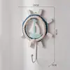 Colgador de Abrigo Estilo Mediterráneo Azul y Blanco Madera Deteriorada Pintado a Mano Decoración del Hogar Forma de Timón Colgador de Ropa Gancho de Hierro