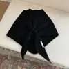 Cachecol triangular de tricô estilo coreano para mulheres, perfeito para outono e inverno, oferecendo calor e um visual sofisticado. Pode ser usado como lenço, xale ou manta multifuncional