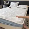 Lençol de baixo com elástico de veludo de leite espessado e bordado, peça única, colcha de fleece de coral forrada com fleece para o inverno, protetor de colchão de pelúcia, conjunto de três peças