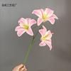 Simulación de lirio de 3 cabezas, tacto suave, alta calidad, diseño de auditorio de bodas, arreglo floral, paisajismo, decoración del hogar, flores falsas al por mayor