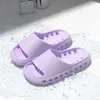 Pantuflas de baño, verano EVA secado rápido, diseño hueco, pantuflas de ducha para interior para hombre, antideslizantes, suela gruesa, pantuflas de pareja