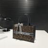 Bolso de Mano Grande de Primavera 2025 para Mujer con Lazo de Bufanda de Seda, Estampado de Leopardo, Bolso Tote Portátil, Bolso de Hombro de Gama Alta