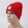 Nuevo Gorro de Punto con Cara Sonriente Transfronterizo con Etiqueta de Cuero, Gorro de Punto Unisex para Otoño e Invierno, Disponible en Stock Color Sólido, Hace que la Cara Parezca Más Pequeña