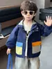 Cortavientos con capucha para niño de primavera y otoño, chaqueta casual moderna de estilo coreano para niños, top elegante para niños pequeños