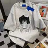 Camiseta de Seda de Leite Simples e Versátil Estampa de Desenho Animado Gola Redonda Manga Curta para Mulheres Verão Solta Tops de Casal para Homens Chique