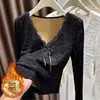Camisa de renda com forro de fleece e decote V para mulheres, de manga longa, corte justo, camisa base modeladora, camisa base de camada interna de renda feminina