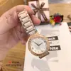 Reloj de Cuarzo Rápido Celebridad de Internet Mismo Estilo Correa de Acero Ventilador Pequeño Reloj de Cuarzo para Mujer Color Tendencia de Moda Juvenil Gran Cantidad Excelente Precio