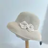 Novo Chapéu de Pescador Elegante com Flores Estilo Francês Chapéu Bacia em Forma de Sino Chapéu de Verão Hepburn Chapéu de Palha com Proteção Solar Chapéu de Sol