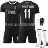 Uniforme de Entrenamiento de Fútbol 2526 Número de Club. 9 Camiseta de Mbappe Uniforme de Equipo Deportivo Camiseta Estilo Entrenamiento Real Madrid Pie Negro