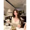 Top de punto rosa con cuello en V acanalado y manga larga para mujer, otoño e invierno, estilo coreano, suave y elegante, corte ajustado, capa base, top puro y seductor