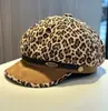 Boina Vintage con Estampado de Leopardo para Mujer, Gorra Newsboy Fresca de Tendencia Otoñal con Gran Circunferencia de Cabeza, Gorra Newsboy Adelgazante