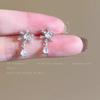 Ambiente fresco Aretes colgantes de copo de nieve de circonita Super Flash 2023 nuevos nicho versátiles para mujer joyería