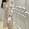 Pijama puro e sexy primavera e outono seda gelada sexy com bojo estilo longo roupão conjunto de duas peças pijama de alça feminina alto padrão verão