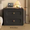 Mesa de Cabeceira Simples de Cor Creme Novo Estilo Feita de Madeira Maciça com Couro de Pata de Gato, Armário Pequeno de Armazenamento Moderno de Luxo Leve para Quarto de Casa