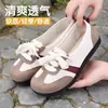 Zapatos Cómodos Ligeros de Verano para Madres Zapatos de Tela del Antiguo Pekín Estilo Antiguo para Mujer Slip-on Antideslizantes Zapatos de Entrenamiento Alemanes Zapatos Deportivos Versátiles