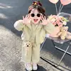 Conjunto de cortavientos de color liso para niñas transfronterizo, estilo primavera y otoño, conjunto casual de tres piezas para niños 2026 nuevo, ropa infantil de moda