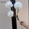 Nueva Flor Artificial Rosa Feliz de 3 Cabezas Monroe Decoración de Escena de Boda Rosa Muebles para el Hogar Set para Estudio Fotográfico
