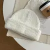 Gorro de lana tejido estilo coreano, cálido y adecuado tanto para hombres como para mujeres, perfecto para la moda urbana de otoño e invierno, diseño retro, color liso, y hace que la cara se vea más pequeña