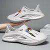 Zapatos de Verano Nuevos con Agujeros Slip-on para Exterior Antideslizantes Sandalias de Pareja Zapatos de Playa de Celebridad de Internet Negros