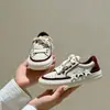 Zapatos casuales para niñas, color blanco roto, diseño de estrella de cinco puntas, caña baja, antideslizantes, zapatillas deportivas ligeras para otoño de 2026, tenis infantiles con estampado de estrellas