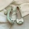 Matcha sabor leite geléia doce primavera e verão novos sapatos de couro fivela suave bico redondo arco salto grosso sapatos de salto médio