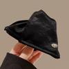 Pinza de Garra Triangular Minimalista de Tela Estilo Francés para Mujer, Sensación de Alta Gama, Horquilla para la Parte Posterior de la Cabeza, Elegante Pinza de Tiburón para Recogido, Accesorio para el Cabello