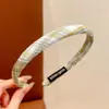 Nuevas diademas coreanas para niñas, diademas de colores caramelo de alta apariencia, pinzas para el cabello antideslizantes y que no aprietan para niñas pequeñas