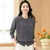 Cardigã de tricô estiloso e casual transfronteiriço, uma peça base versátil, nova coleção de inverno para mulheres de meia-idade, suéter da moda para primavera e outono para mulheres mais velhas