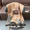 Bufanda jacquard de doble cara estilo japonés y coreano con pequeñas flores, imitación cachemir, versátil para otoño e invierno, chal cálido para mujer