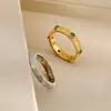 Explosiones en Vivo Anillo de Estirar Alambre Medio Antiguo Nuevo Anillo Dorado Chapado en Oro para Mujer Nicho Lujo Ligero Gama Alta Venta Caliente