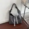 Bolsa de Ombro Feminina Versátil de Grande Capacidade com Bolinhas, Estilo Coreano, Popular, Casual, para o Dia a Dia, de Ombro
