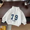 Conjunto de Primavera para Meninos Comércio Exterior Primavera e Outono Novo Gola Digital Manga Longa Casual Rua Fried Conjunto de Duas Peças Infantil Fashion