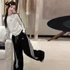 Traje de Raya para Niña, Moda Otoño 2026 Estilo Nuevo, Ropa Infantil Estilo Coreano para Niñas Mayores, Pantalones Casuales para Niños, Ropa Deportiva de Otoño