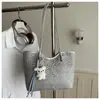 Bolso de mano vintage para mujer, nuevo modelo 2026, bolso de hombro versátil de nicho de alta gama, bolsa de mano tipo tote de gran capacidad para el trabajo