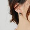 Pendientes de acero de titanio estilo coreano europeo y americano, pendientes vintage estilo Hong Kong, pendientes de anillo liso geométrico de alta gama para mujer, joyas exageradas que combinan con todo.