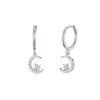 Pendientes Elegantes de Estrella y Luna de Plata de Ley S925 Diseño Exquisito Ins Japonés Coreano Sentido del Diseño Estilo Fresco Tornillos para Oreja Hélice de la Oreja Pendiente para Hélice