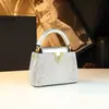 2026 Nova Bolsa Feminina Versátil Bolsa de Ombro Luxo Leve Elegante Bolsa de Mão Estilosa Pequena Bolsa com Strass Bolsa Transversal de Couro Genuíno