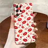 Popular na Europa e na América, esta capa de telefone de camada única Galaxy S26 apresenta uma estampa de lábios vermelhos retrô e também está disponível para o S25 Plus, com um design de furo preciso.